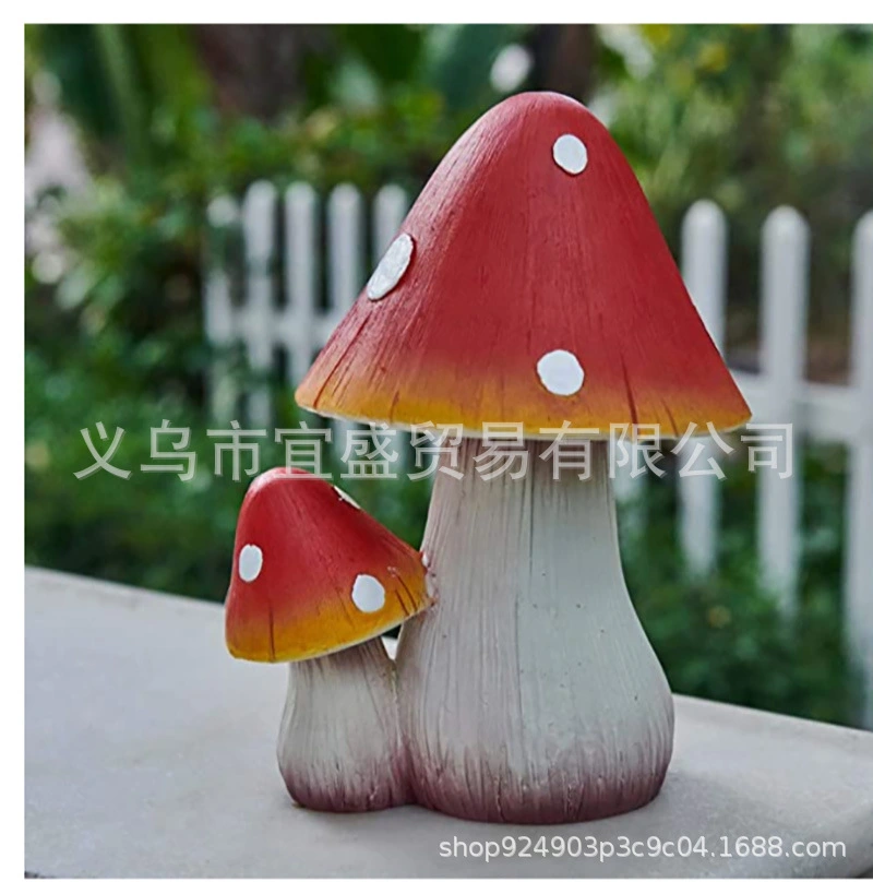 Large Mushroom Statue Resin Mushroom Figurine Garden Mushroom Craft Simulated Mushroom Decor