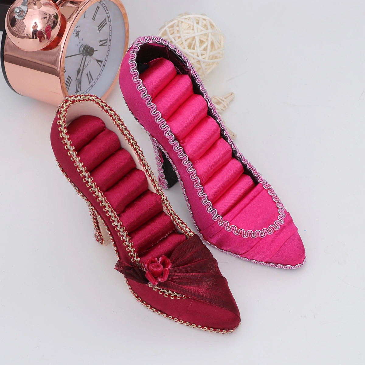 Creative High-heeled Shoes Shaped Storage Rack Jewelry Display Holder Stand Home Decor for Ear Stud Rings (Wine Red)