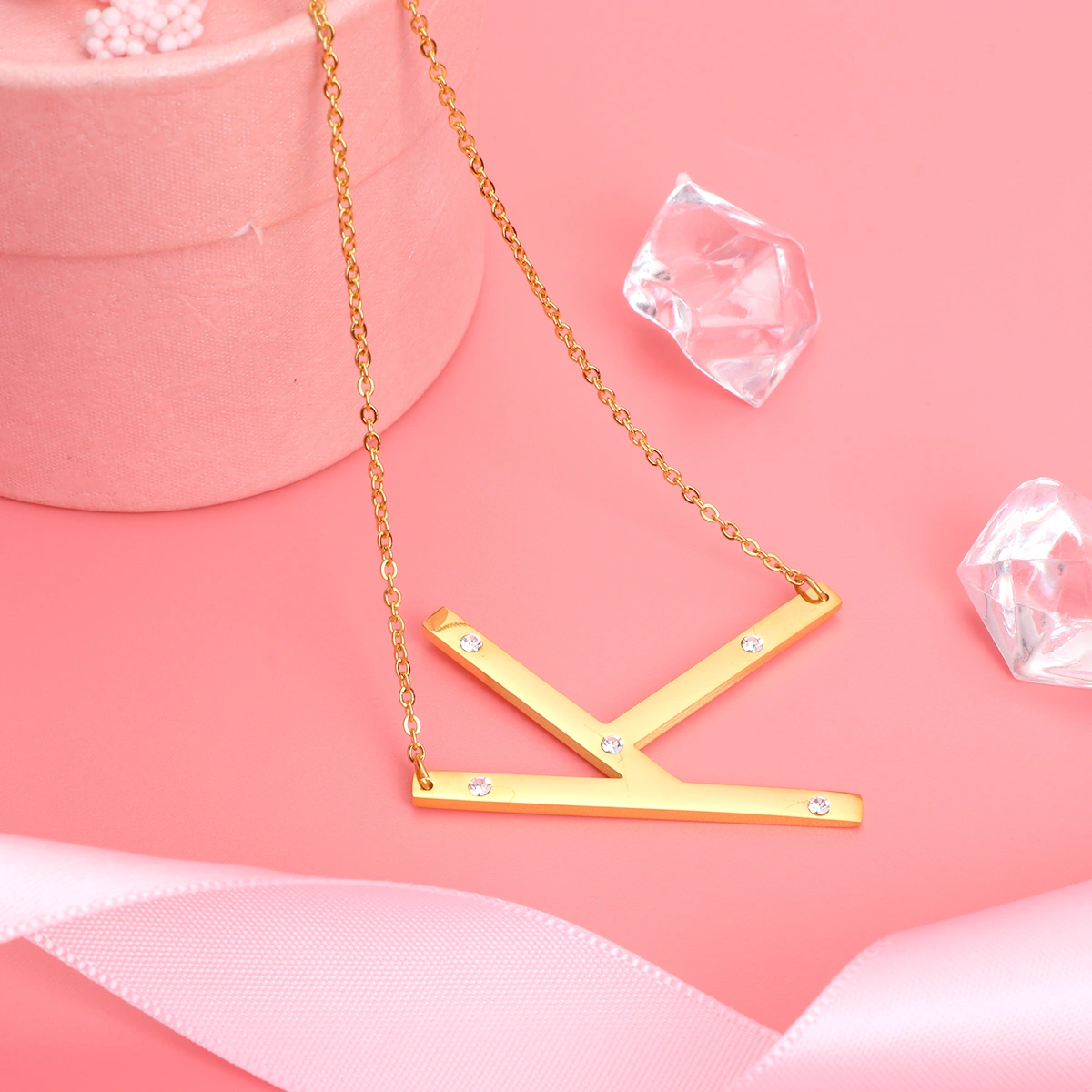 Rhinestone Necklace Letter K Neck Chain Elegant Neck Pendant Women Clavicle Chain Jewelry Decoration Golden