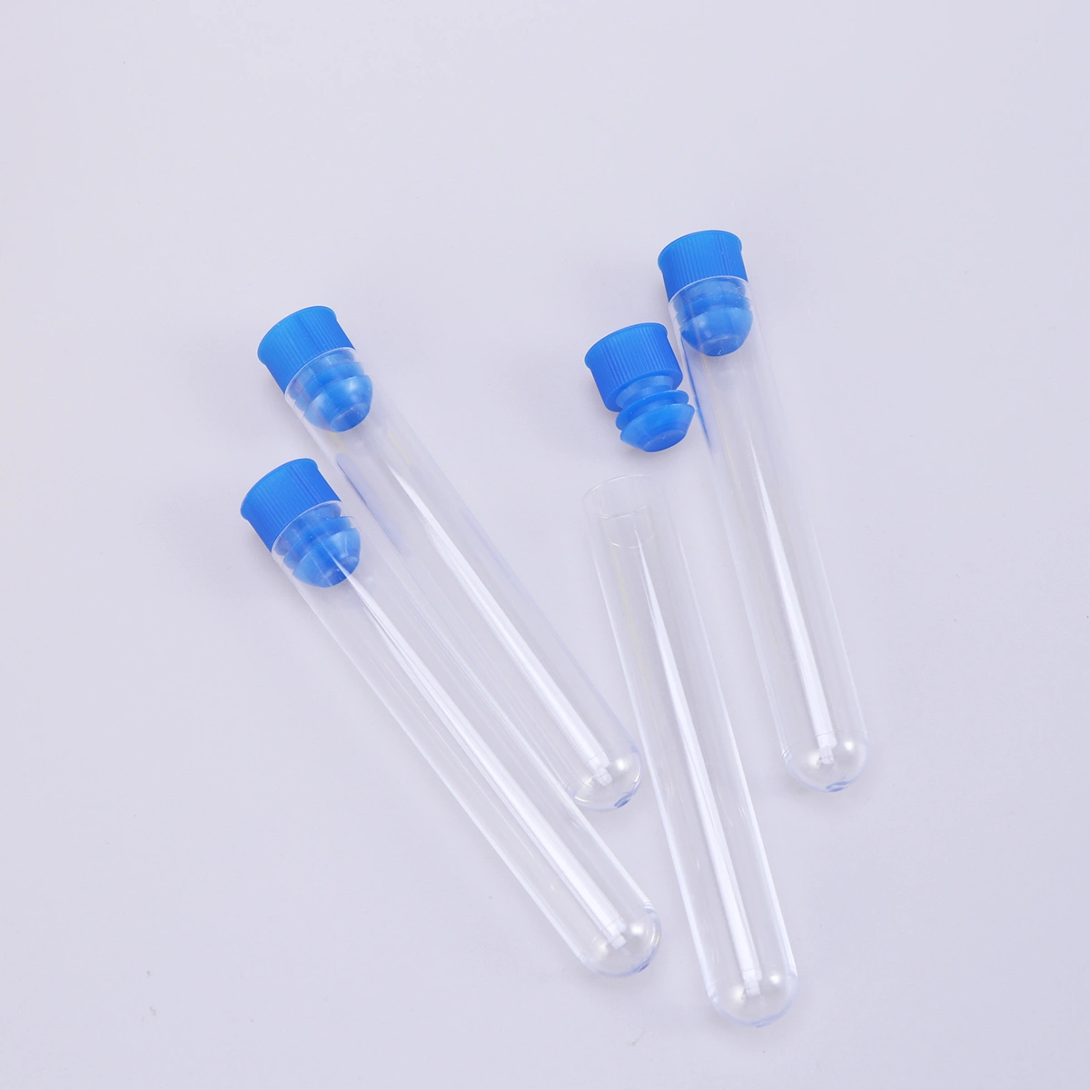 12 Pcs/Pack 16x150mm Plastic Clear Test Tube with Stopper for Scientific Experiments Party Candy Storage with Stopper (Random Colors)