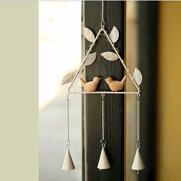 Metal Wind Chime Continental Iron Resin Bird Hanging Ornament Windbell (Random Style)