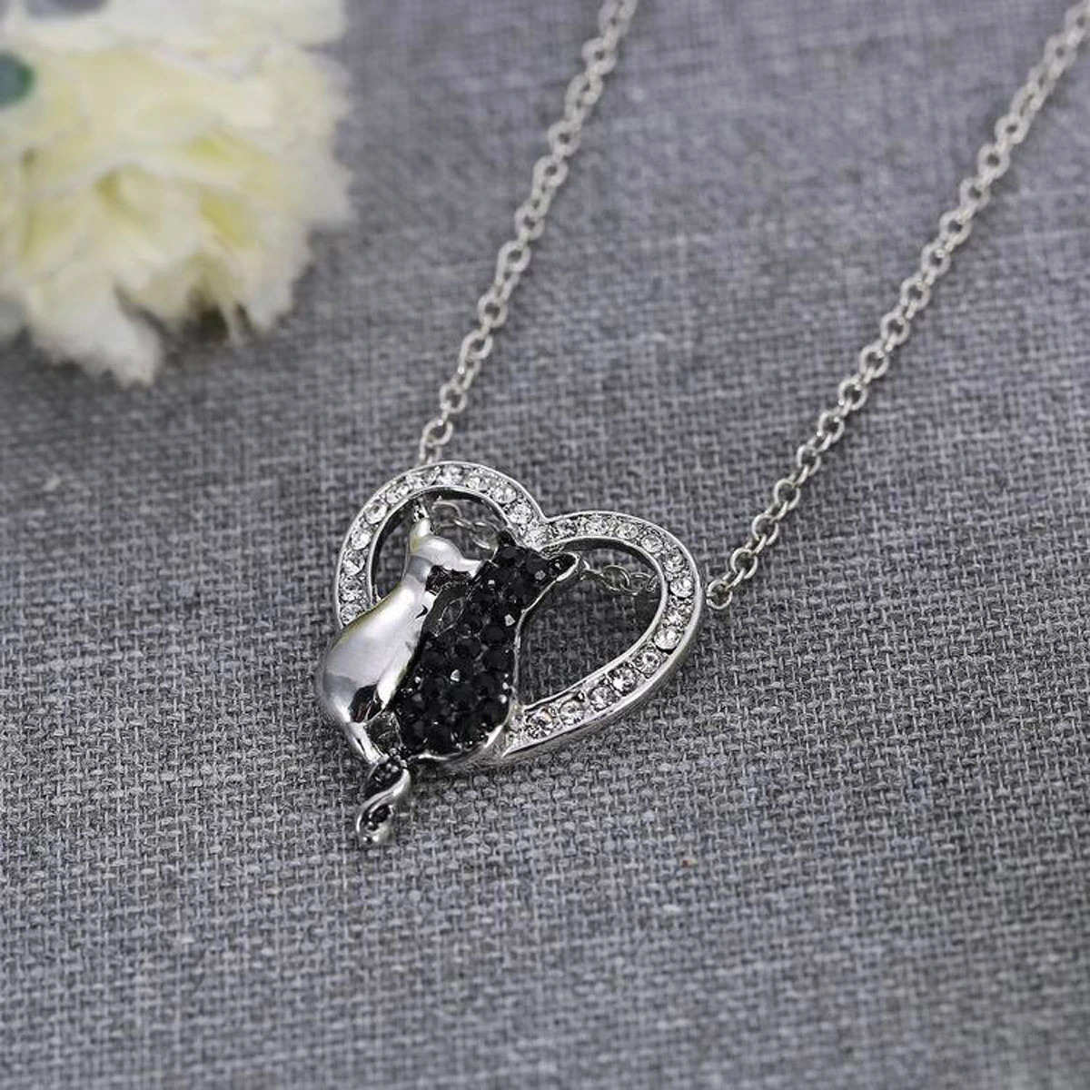 Cat Love Necklace Pendant Beautiful Decor Necklace Gift for Woman Lady Female