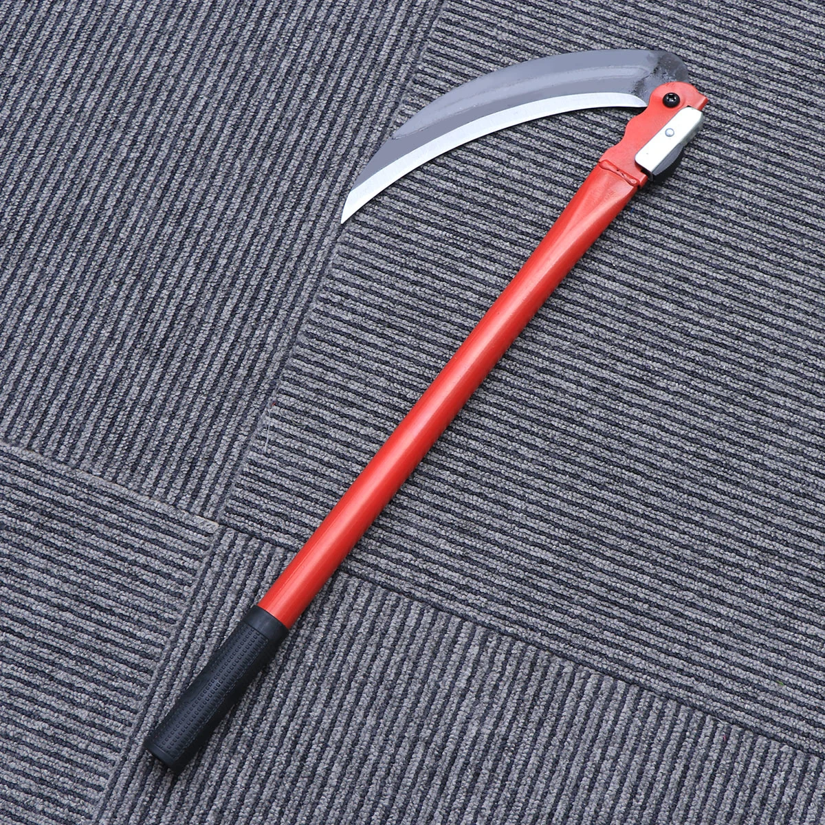 Steel Gardening Grass Sickle with Steel Handle Lightweight Durable Garden Tool Perfect for Weeding and Cultivating (Red)