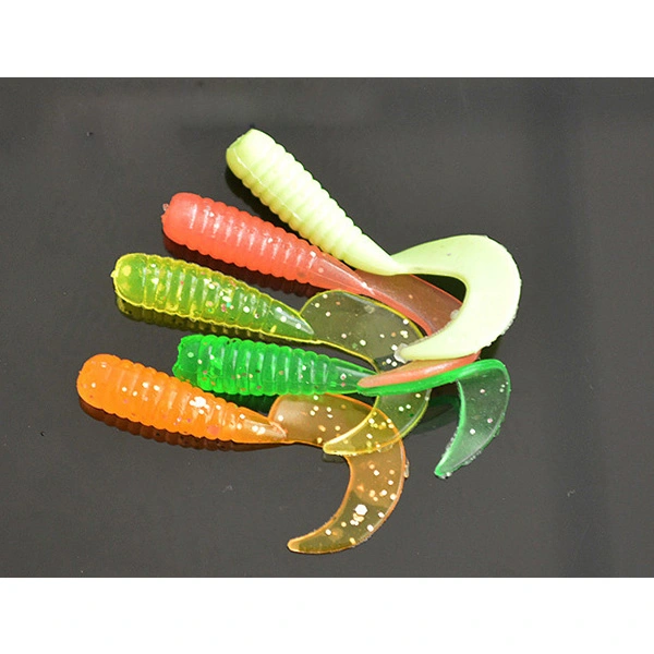 20pcs Worms Maggot Grub Lure Baits Fishing Lures (Random Color)