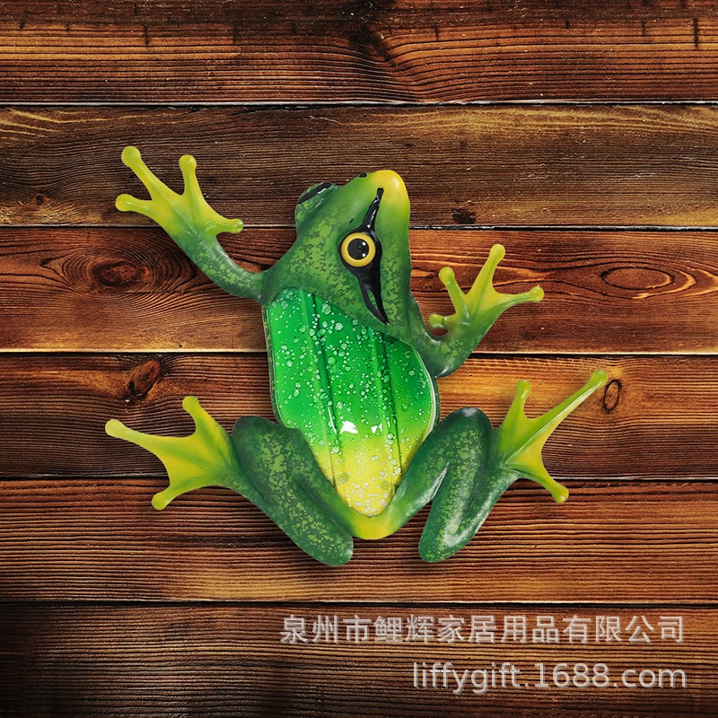 Wall Art Animal Decoration Realistic Simulation Iron Frog Wall Mounted Frog Ornament