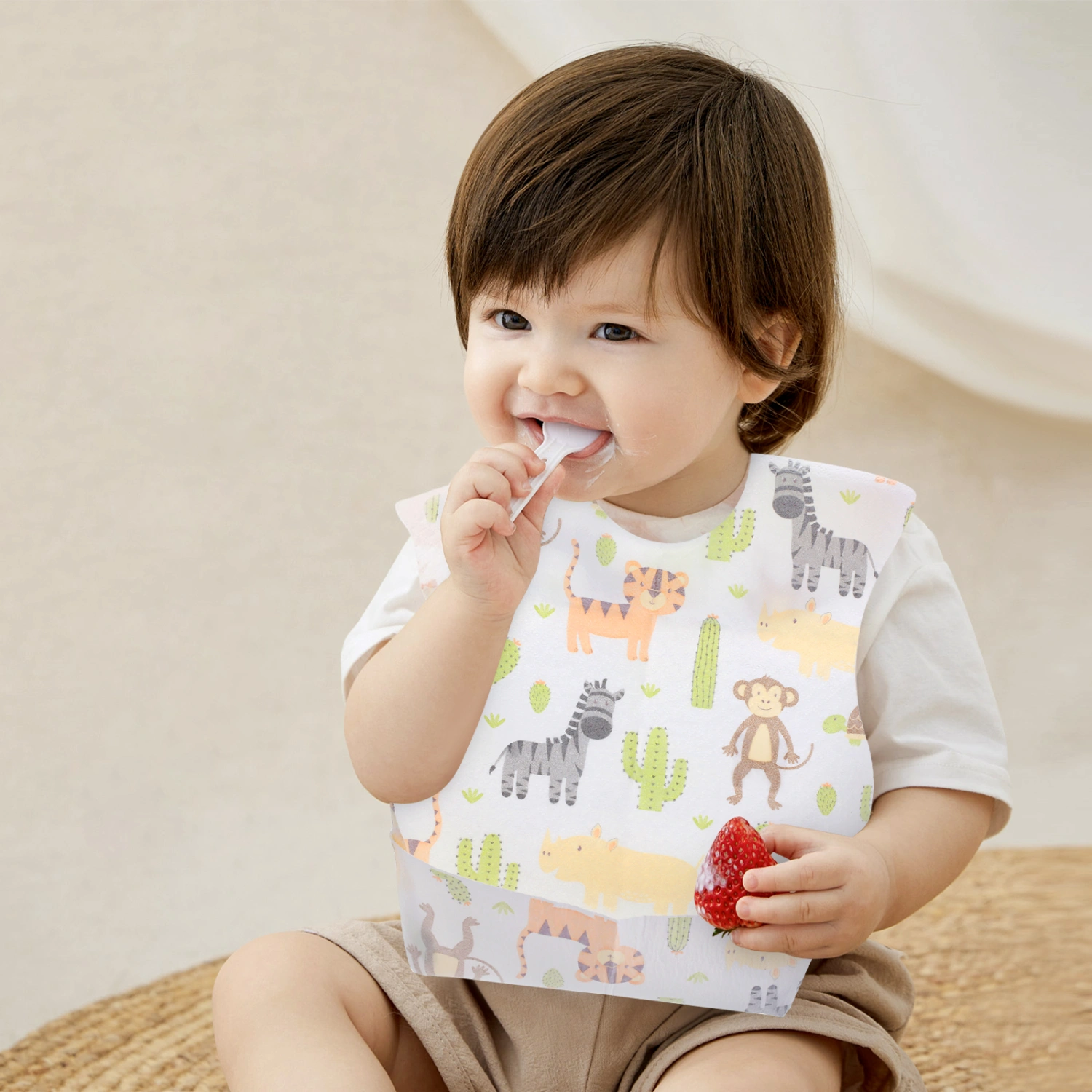 20pcs Disposable Waterproof Bib Adjustable Tape Dining Bibs for Baby Newborn Infant (Random Pattern)