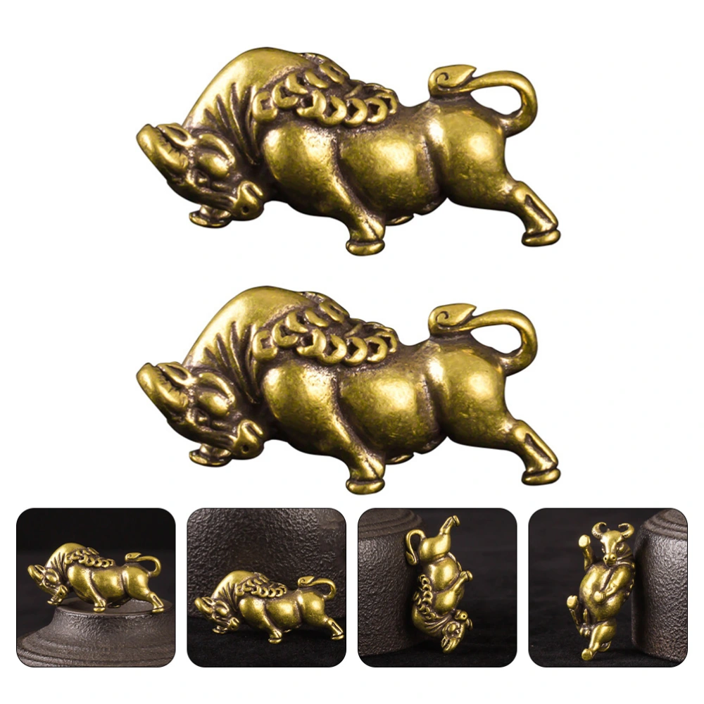 2pc Brass Bull Ornament Cattle Shaped Pendant Cattle Figurine Decor (Yellow)