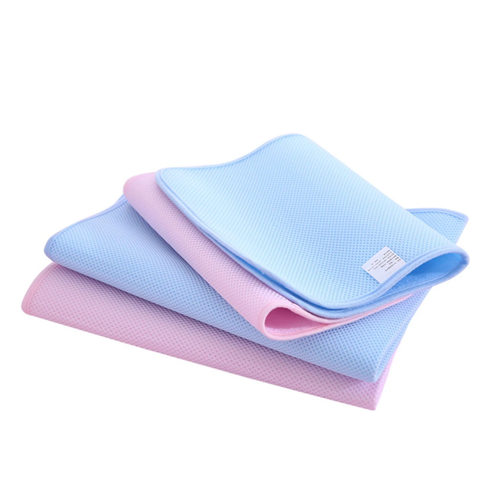 Bamboo Fiber Baby Changing Pad Waterproof Diaper Changing Mat for Travel Stroller 45x30cm(Random Color)