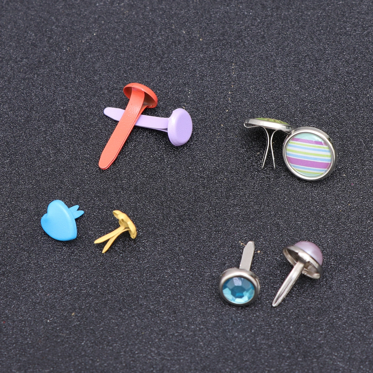 110pcs Colorful Brads Scrapbooking Embellishment Fastener Brads Metal Crafts DIY Materials for Decoration