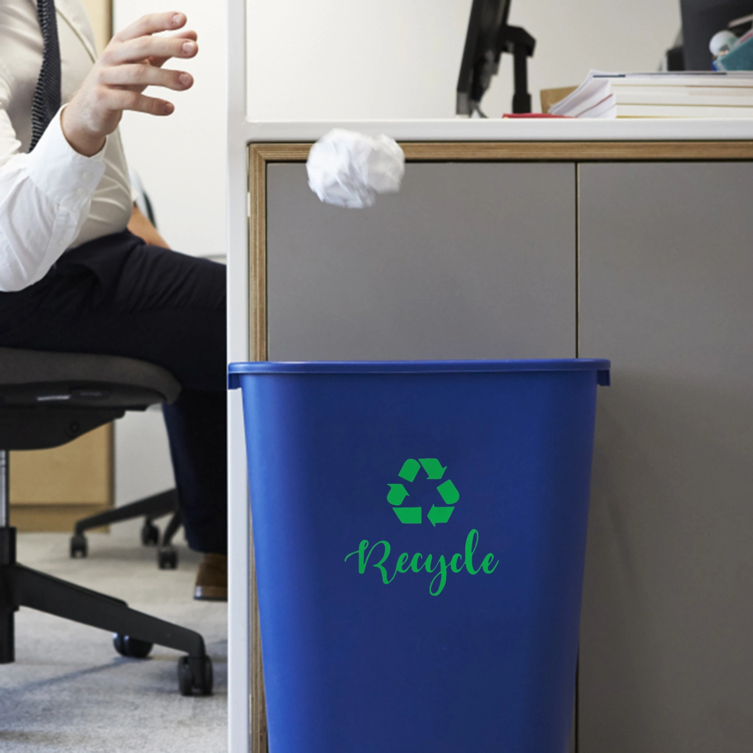 Recycle Trash Bin Sticker Logo Sign Decal Self-Adhesive Waterproof Trash Bin Decal