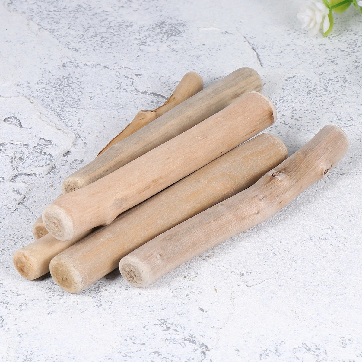 16 Pcs Small Wooden Sticks Portable Lightweight Wood Blocks Xmas Party Holidays Festival Decoration Log Sticks