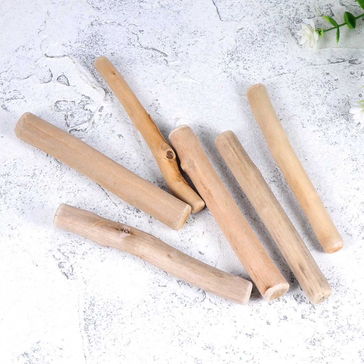 16 Pcs Small Wooden Sticks Portable Lightweight Wood Blocks Xmas Party Holidays Festival Decoration Log Sticks