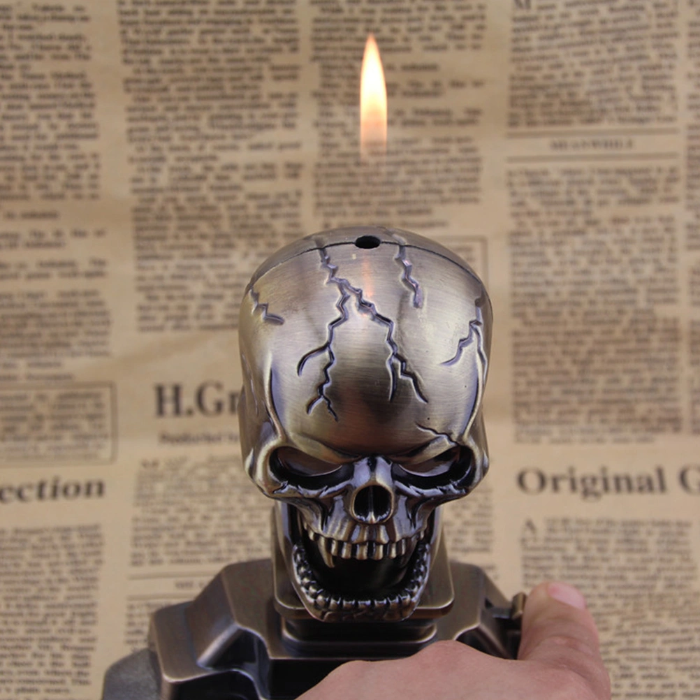 Skull Shape Cigarette Ashtray Household Ashtray with Cigar Lighter