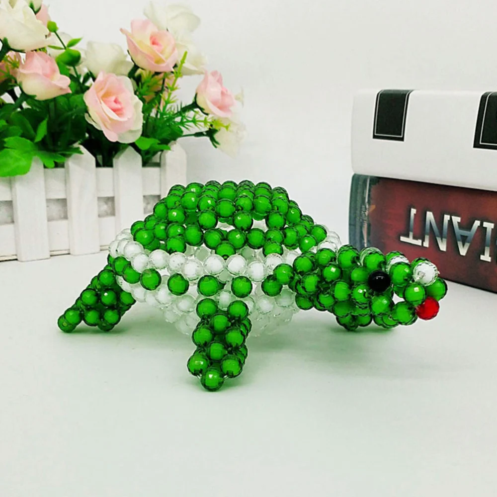 1PC Handmade Beaded Turtle Adornment Acrylic Animal Decoration Gift (Green)