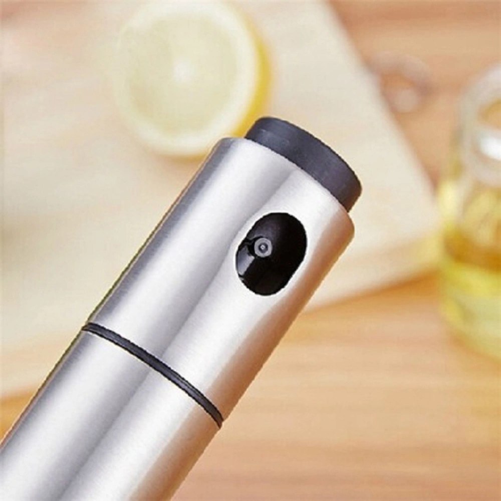 1pc Household Stainless Steel BBQ Spray Oil Bottle Spray Vinegar Bottle Outdoor for Holiday (Silver)