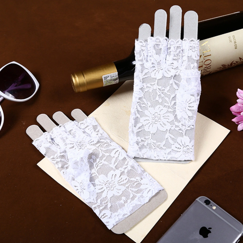 Sexy and Fashionable Short Lace Fingerless Gloves Mittens Wedding Party Decoration Fancydress Clothing Accessory Half Finger Sunscreen Protection (White)