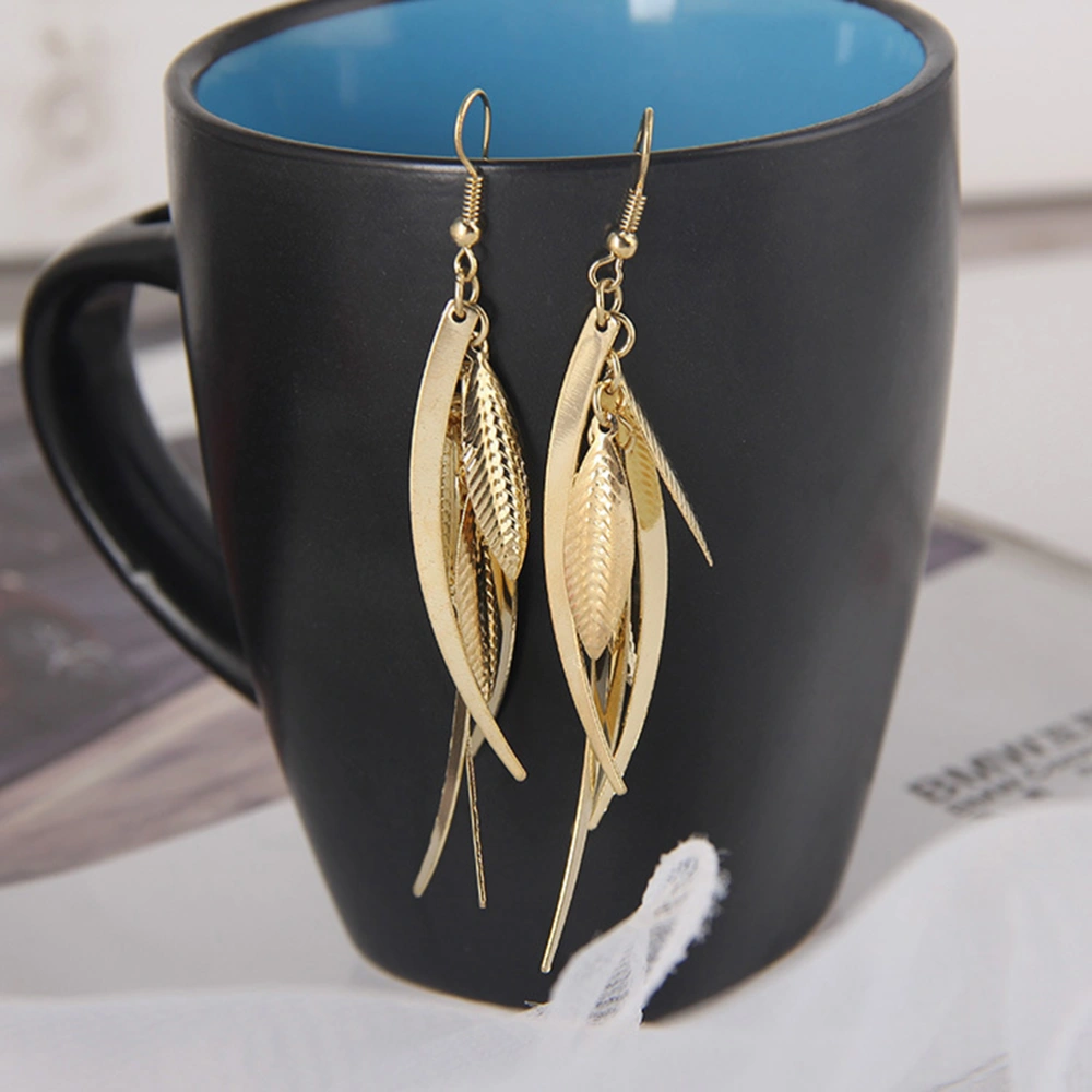 Creative Alloy Earrings Fashion Jewelry Leaves Earrings Long Earrings for Women (Golden)