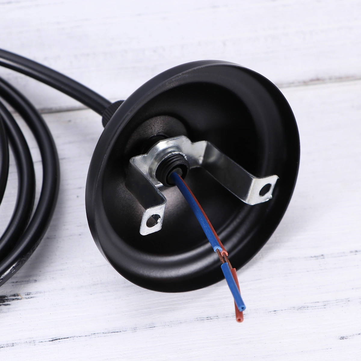 E27 Base With Switch Hanging Lamp Holder Light Socket for Kitchens Dining Rooms Living Rooms Corridor(Black)