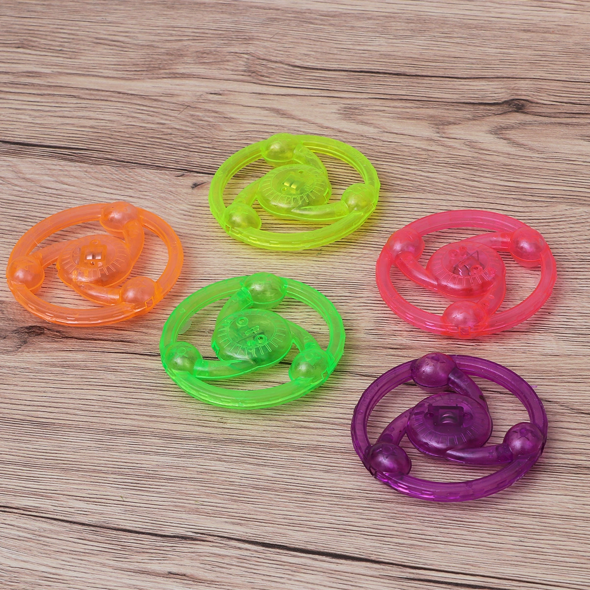 10pcs Hand Pull Luminous Flashing Rope Flywheel Toy LED Light up Toys Novelty for Children's Birthday Funny Gift(Random Color Style)