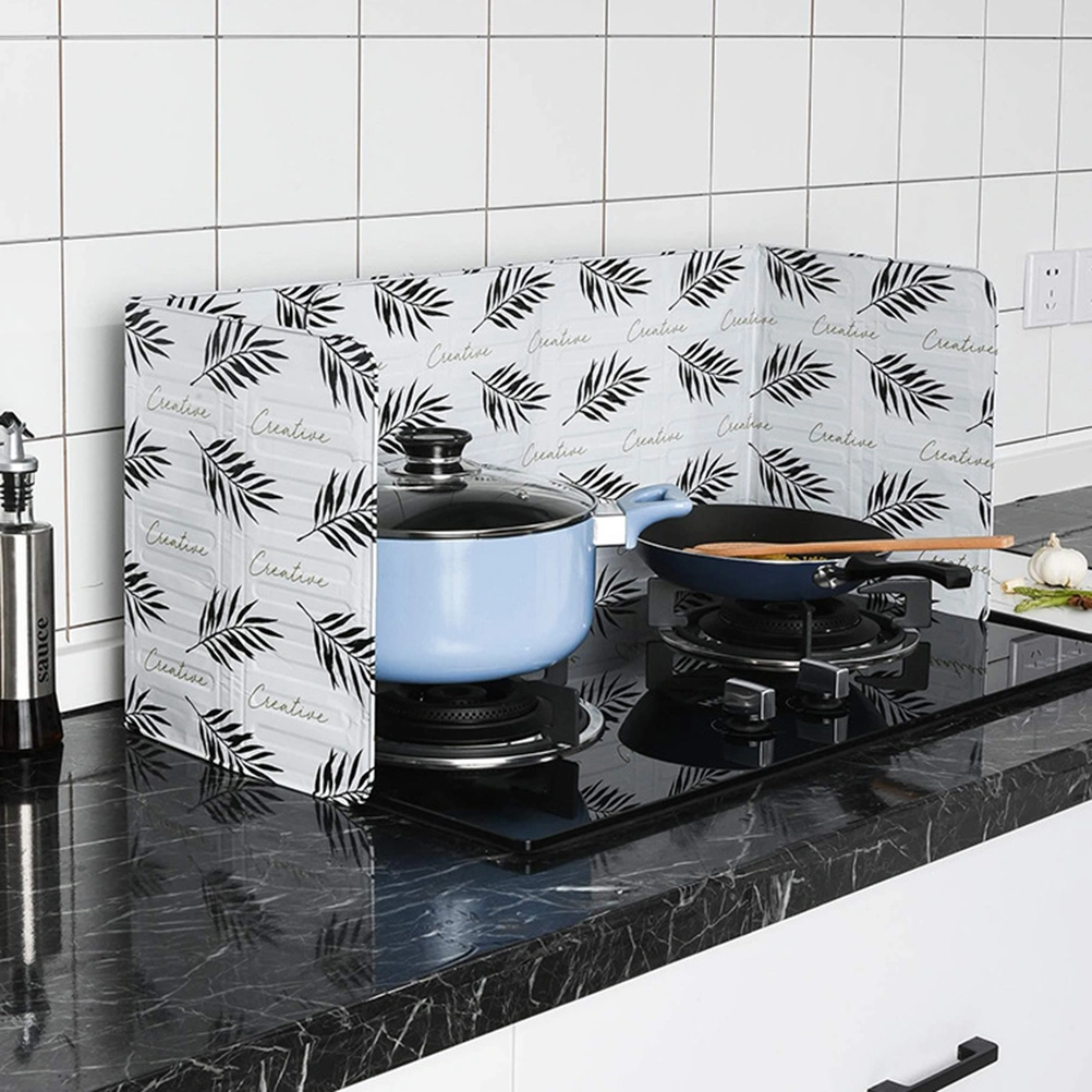 2PCS Foldable Aluminum Foil Heat-insulation Oil Plate Damper Oil Board Anti-splash Oil Baffle for Kitchen (White)