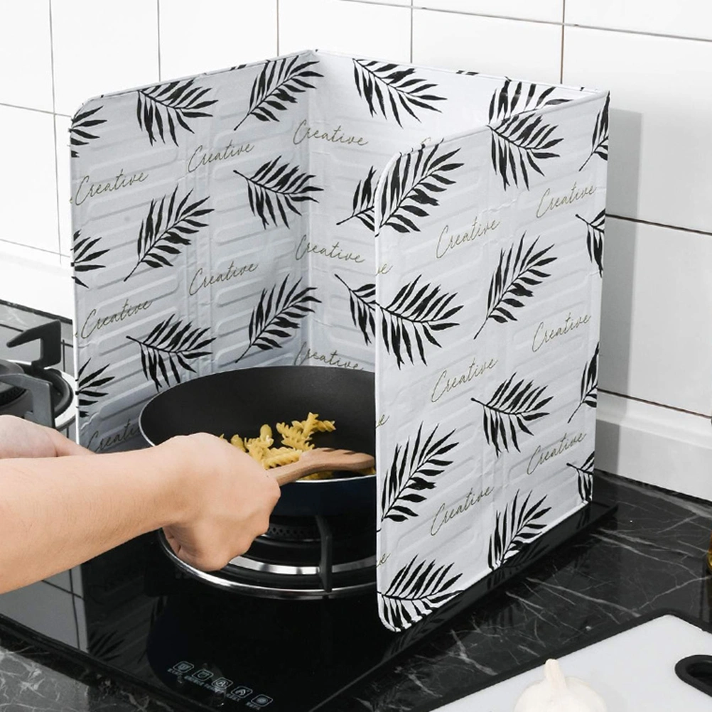 2PCS Foldable Aluminum Foil Heat-insulation Oil Plate Damper Oil Board Anti-splash Oil Baffle for Kitchen (White)