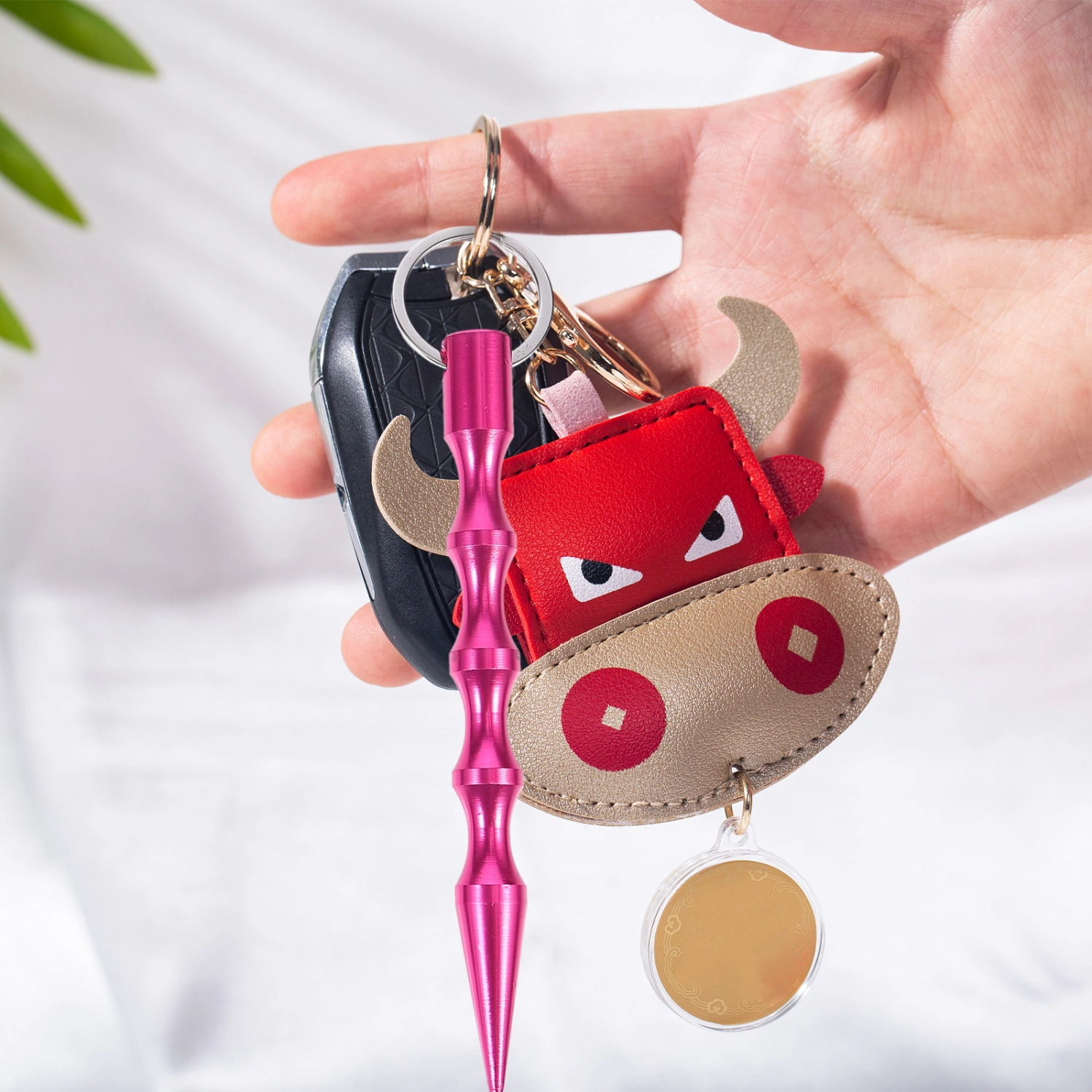 5pcs Self-defence Key Chains Bag Ornaments Bag Decorations (Random Color)