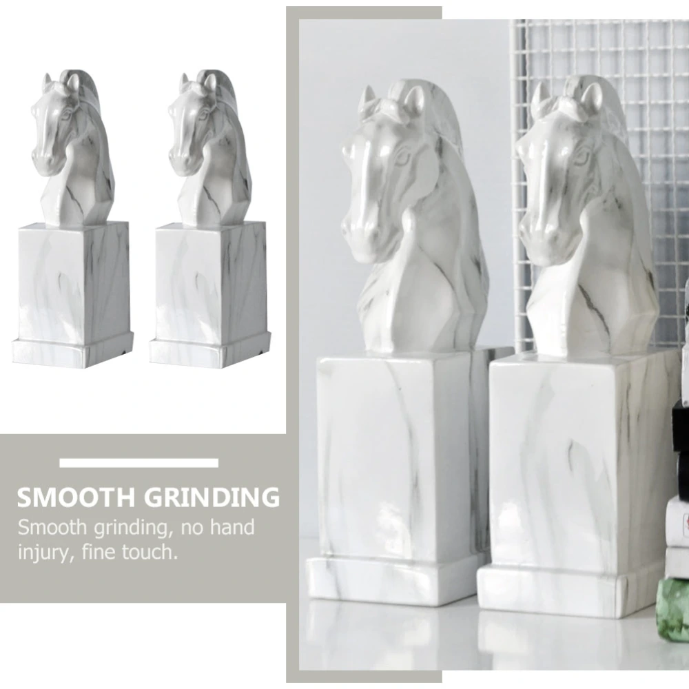 1 Pair Nordic Style Adornments Horse Head Bookends Resin Bookshelf Accessories (White)