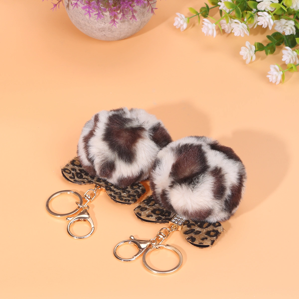 2pcs Adorable Plush Ball Key Chain Decorative Bag Key Chain Pendant Hanging for Decor (Leopard)