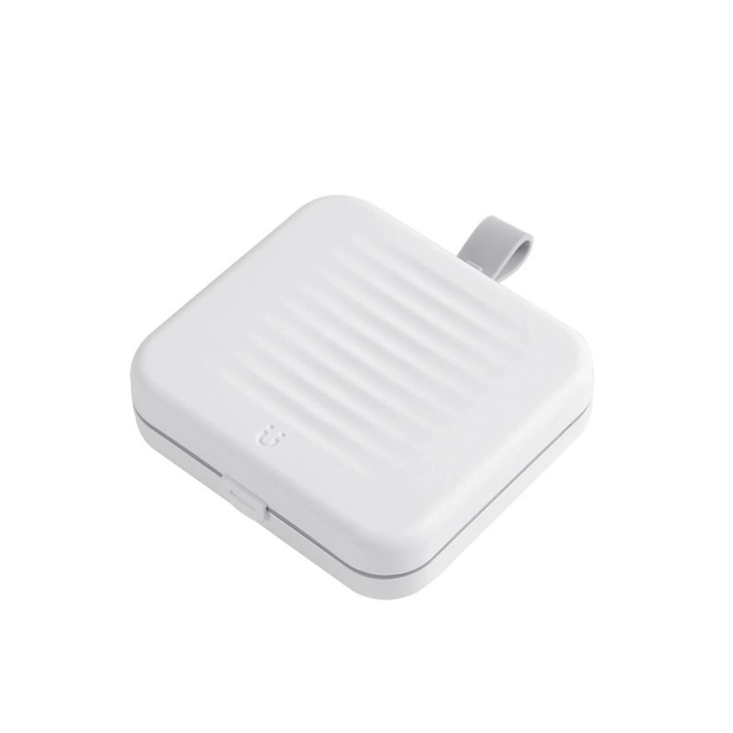 Magnetic Suction Sewing Box Portable Small Double Layer Magnetic Sewing Box Kit for Home Dormitory Travel White