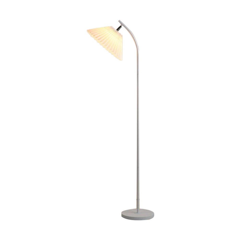 Floor Lamp Nordic Style Iron Art Universal E27 Screw Interface Standing Lamp with Shade for Bedroom Bedside Living Room CN Plug 220V