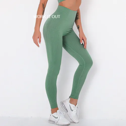 WOMEN'S WORK OUT CLOTHES