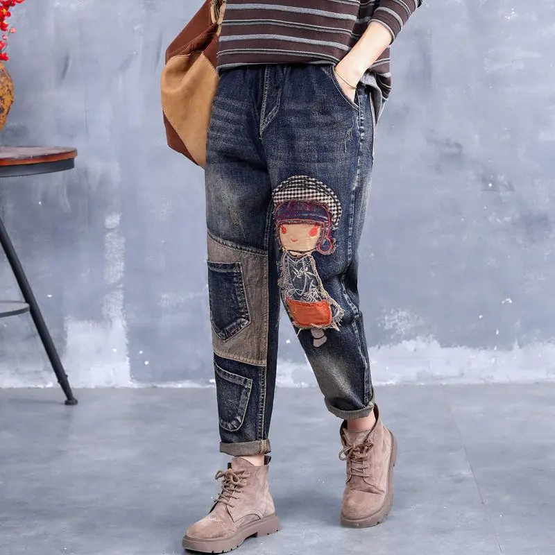 Vintage Style High Waist Denim Pants Women Fashion Embroidery Loose Jeans Female 2023 Autumn Winter Plus Size Woman Harem Pants