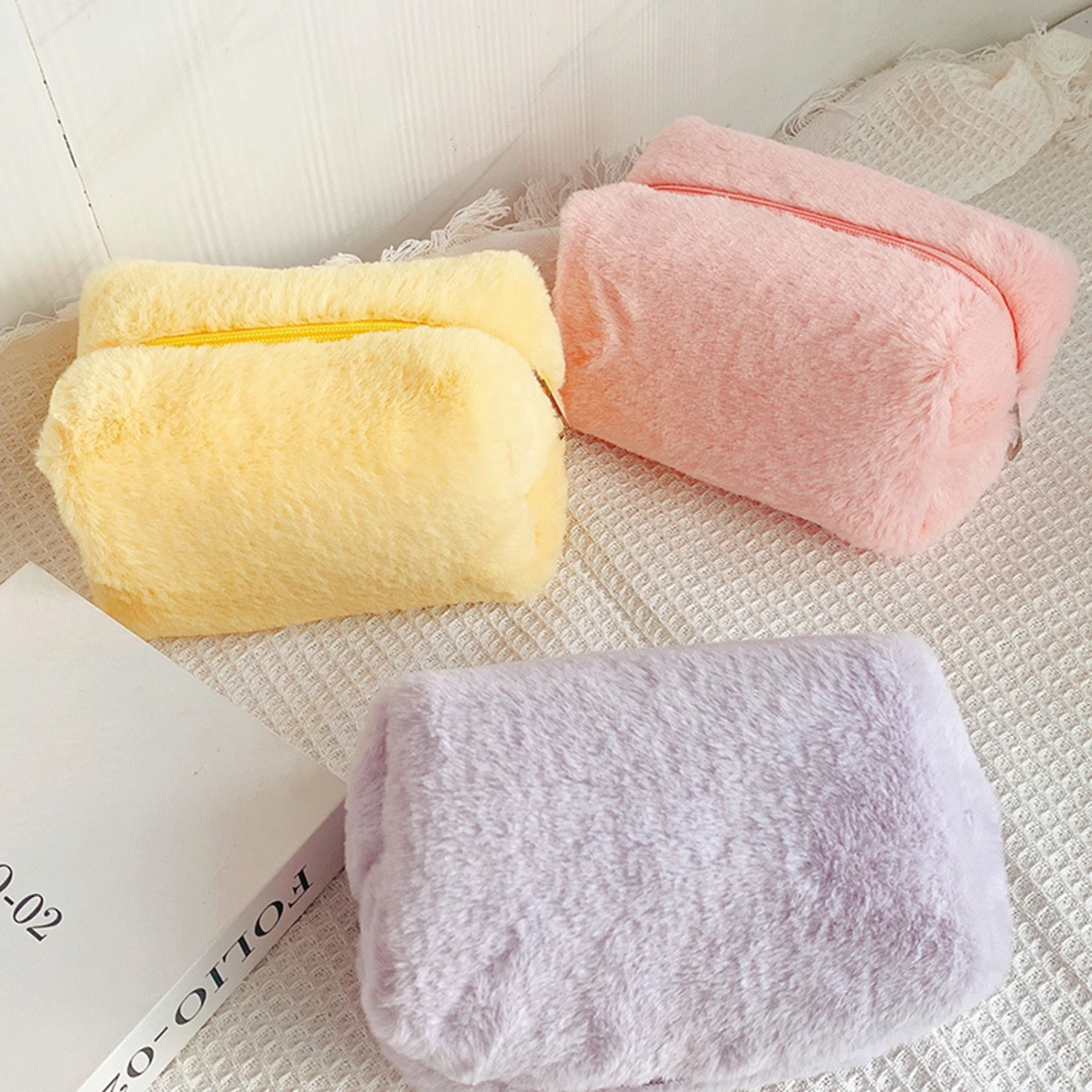 Plush Makeup Bag Lovely Soft Plush Fluffy Makeup Bag Fluffy Makeup Bag Portable Cosmetics Bag for Girls Bright Yellow