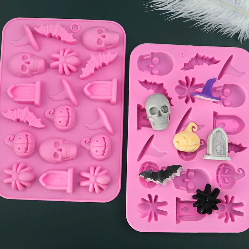 18 Even Halloween Skull Spider Theme Silicone Chocolate Mold