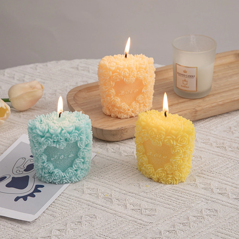 Flower Cluster Aromatherapy Candle With Hand Gift Ins