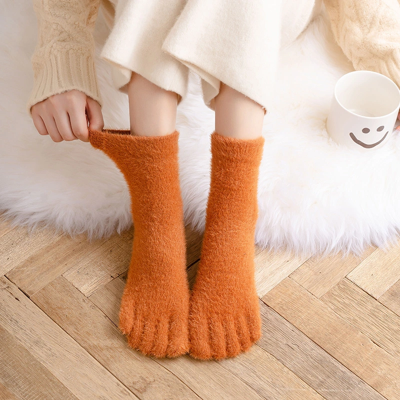 Warm With Velvet Toe Socks