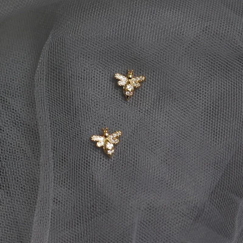 Female Sweet S925 Sterling Silver Cute Little Bee Ear Studs