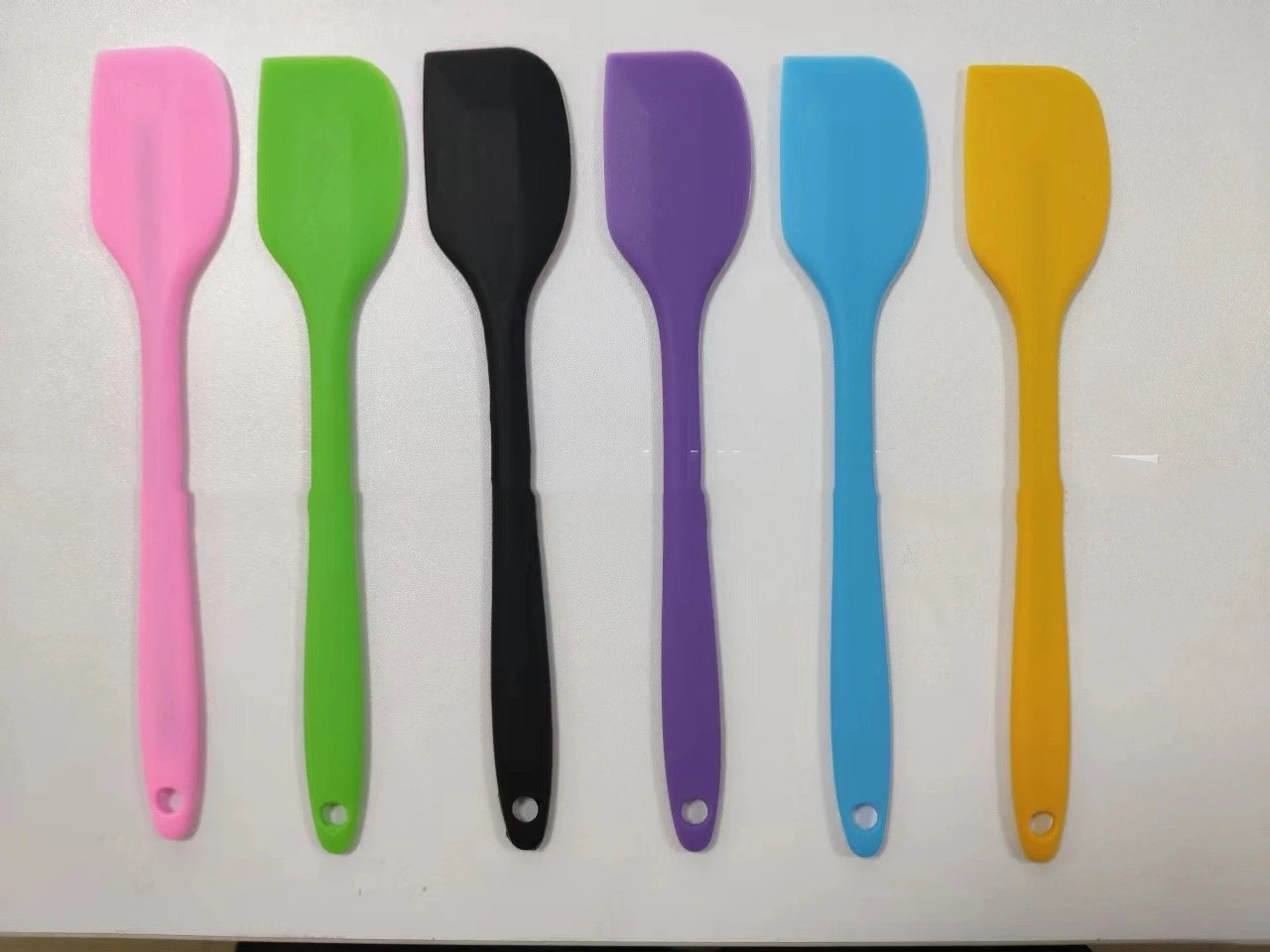 PET Plastic Tableware Scraper