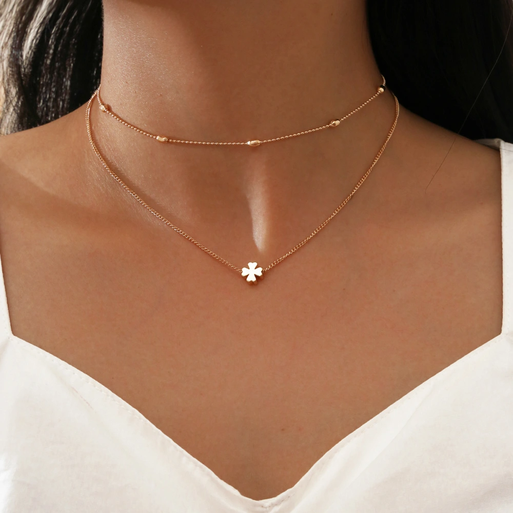 Four Petal Flower Necklace Women's Temperament