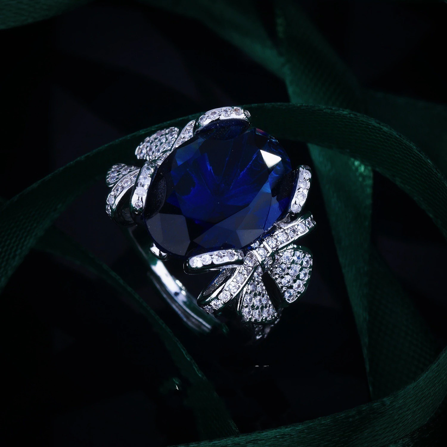 Bow Design Royal Sapphire Ring