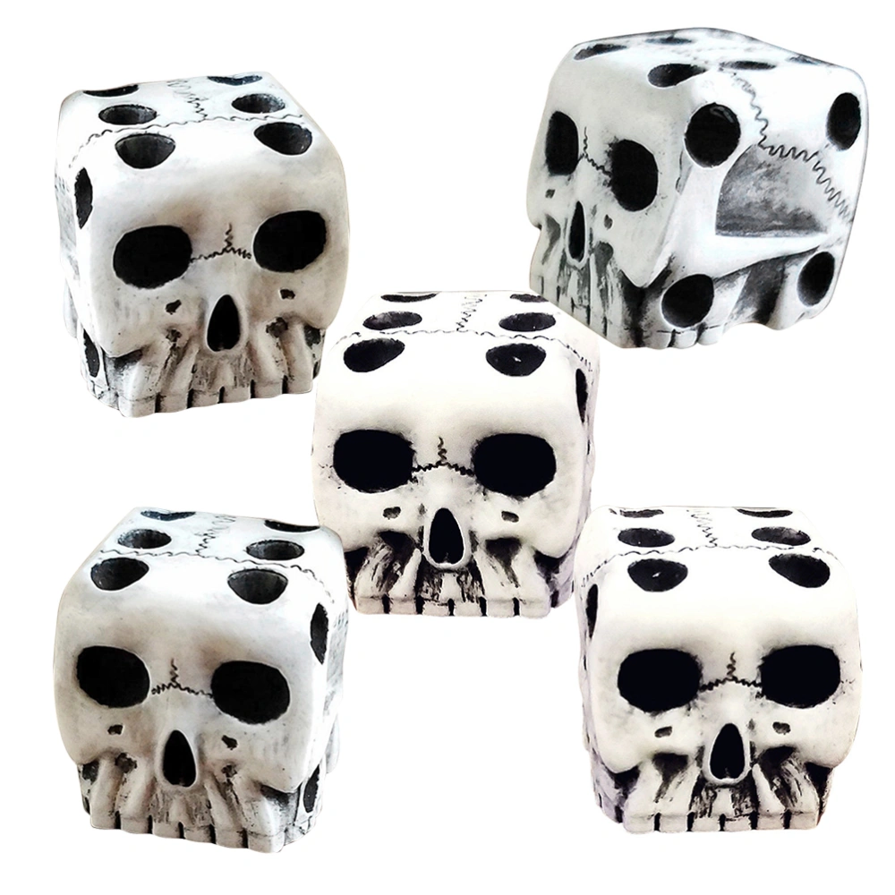 BuyWeek 5Pcs Halloween White Skeleton Dice Decorative Mini Skeleton Face Gaming Dice for Club Pub Halloween Party