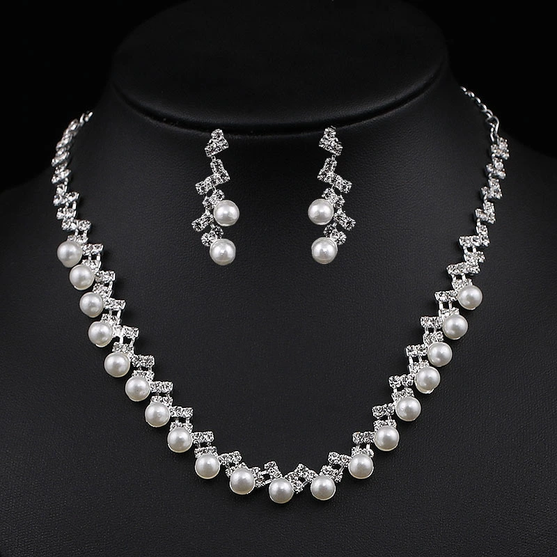 Elegant Lightning Rhinestone Pearl Necklace And Earrings Suite