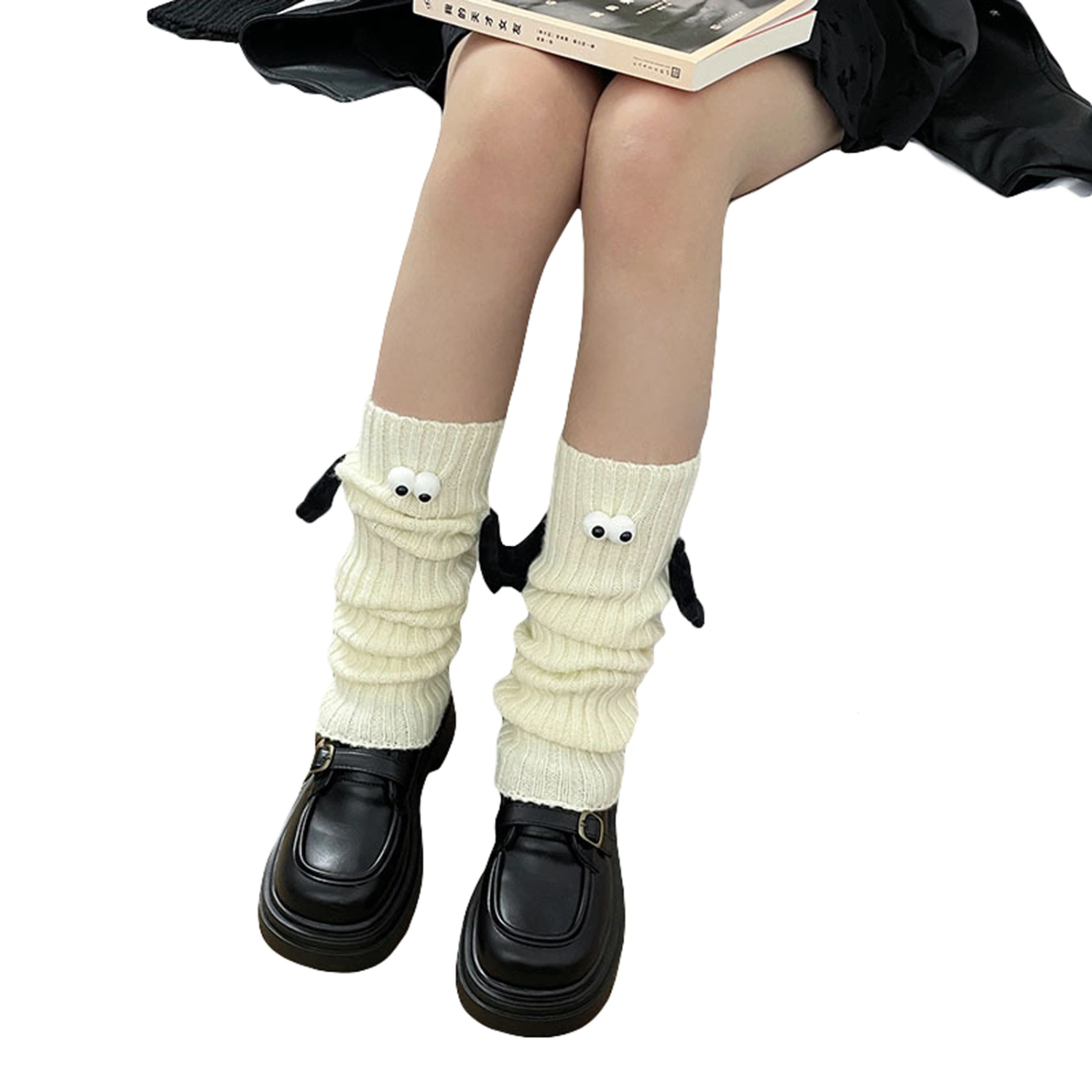 Couple Holding Hands Leg Warmers, Magnetic Suction Boots Covers