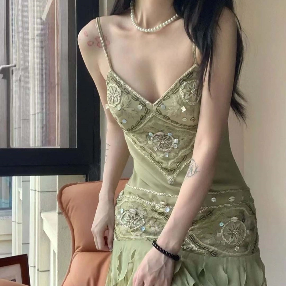 Women's French Style Design Elegant V-neck Slim-fit Slimming Dress
