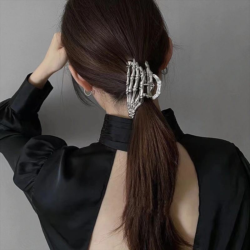 Skull Claw Metal Barrettes Female Autumn Special-interest Design Back Head Updo Hair Claw