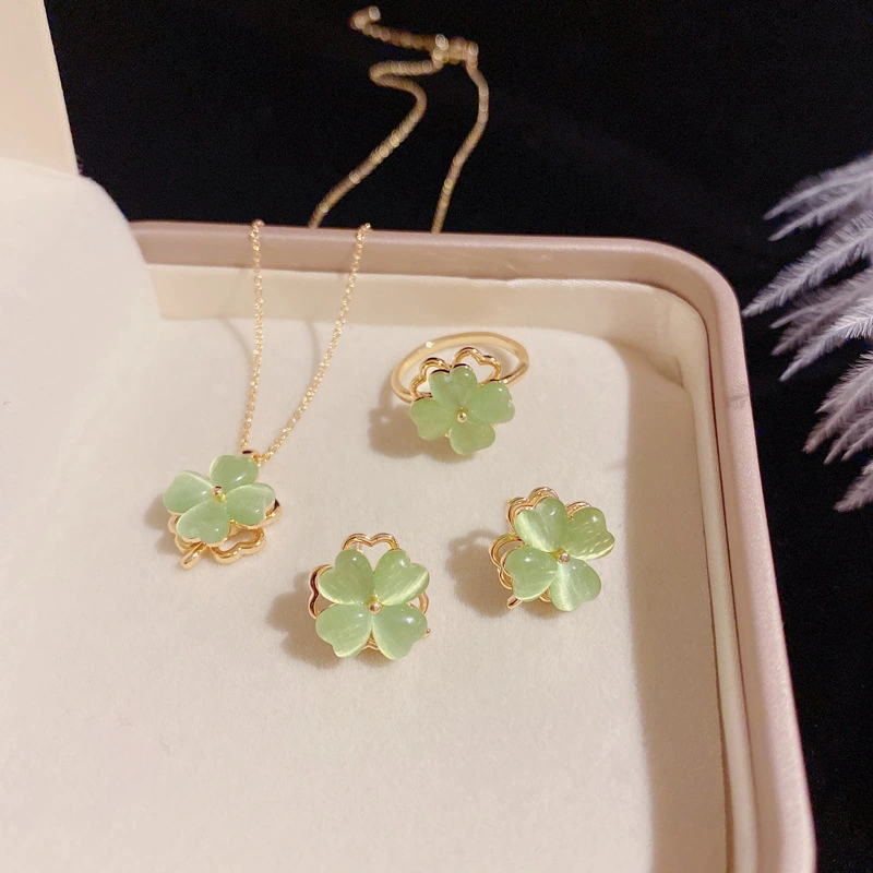 Rotatable Set Ear Studs Four-leaf Clover