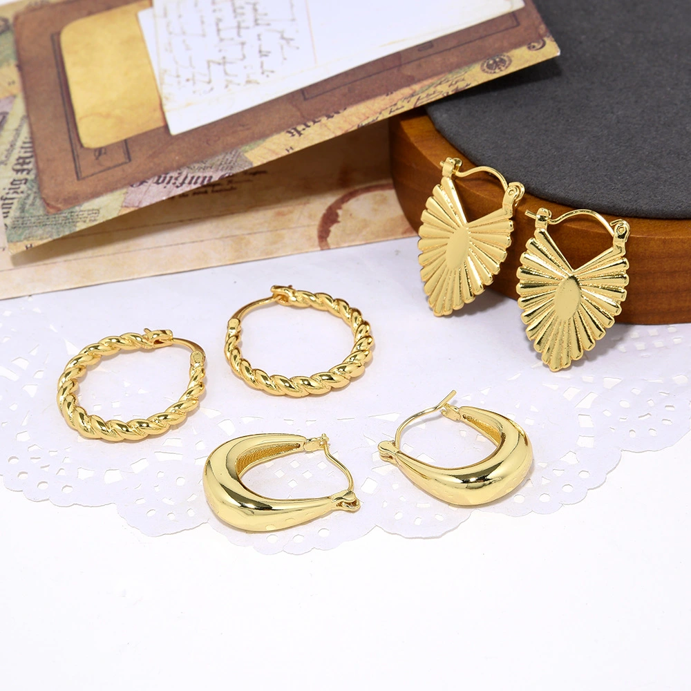 Women's Fashion Copper-plated Gold Geometric Earrings