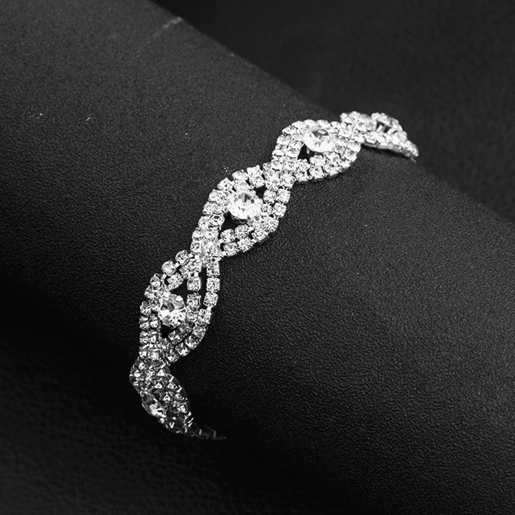 Elegant Deluxe Austrian Crystal Bracelet Women Infinity Rhinestone Bangle Gift