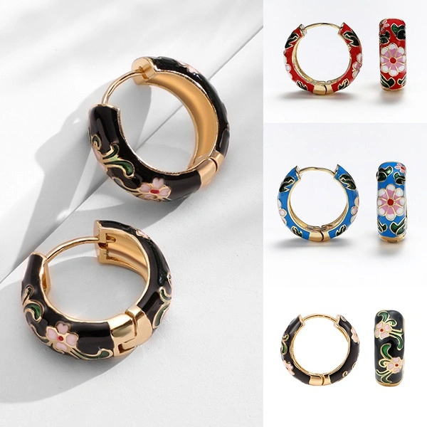 New Fashion Enamel Flower 925 Silver Plated 18k Gold Huggie Hoop Earrings for Women Vintage Boho Circle Small Stud Earrings Statement Jewelry Lover Gift