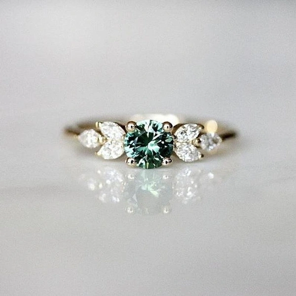 Gold Emerald Diamond Ring Fashion Jewelry Flower Ring Women Wedding Proposal Rings